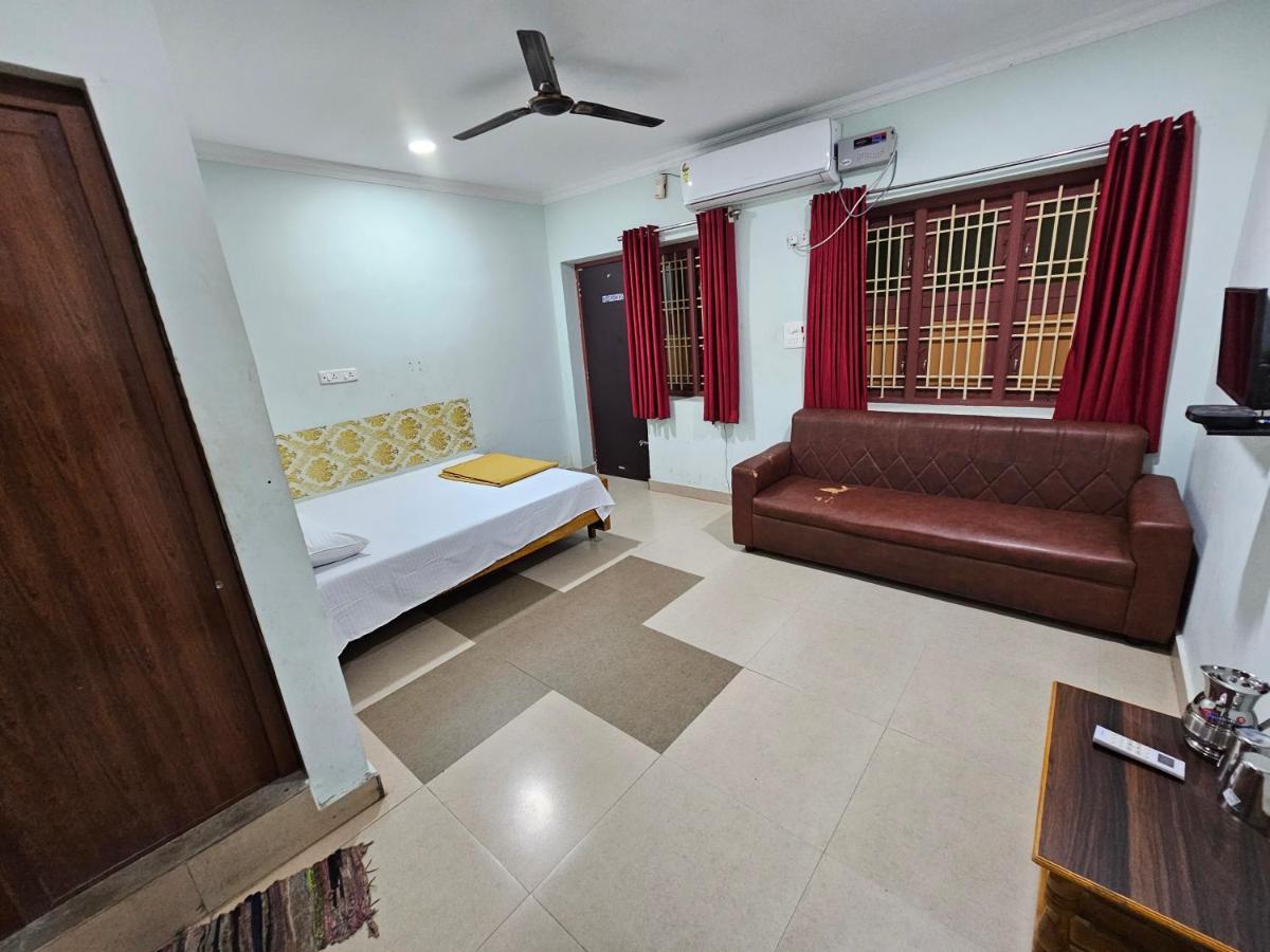 Arunachala Guest House Vriddhachalam Esterno foto