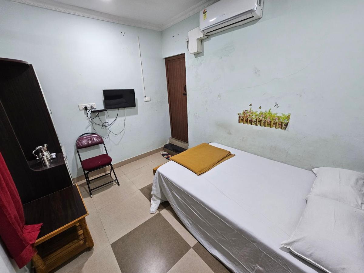 Arunachala Guest House Vriddhachalam Esterno foto